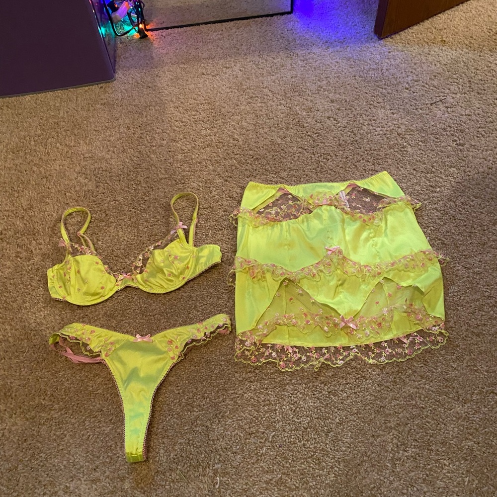 For love and lemons set